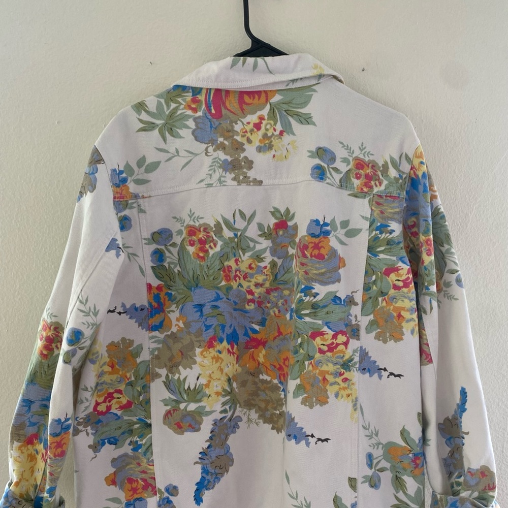 WHITE AND FLORAL DENIM JACKET 100% COTTON
